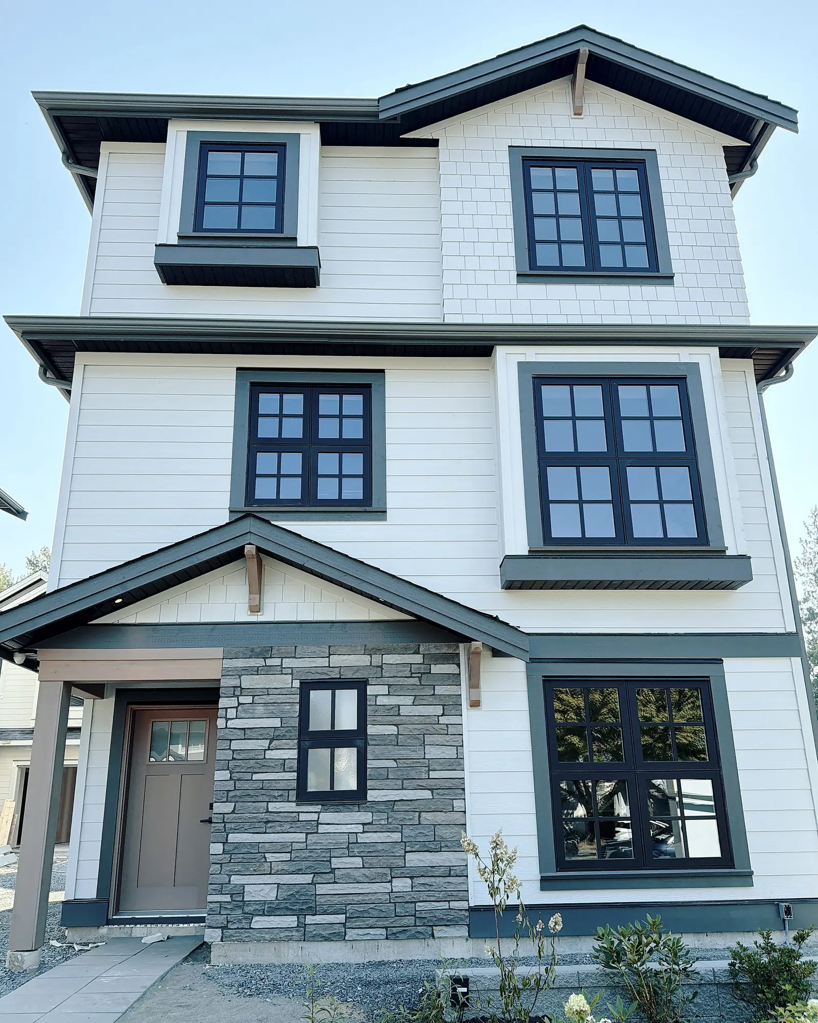 Hardie & Fiber-Cement Siding project by Moonrise Construction in the Fraser Valley